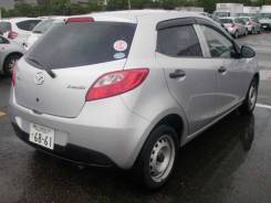 Mazda Demio. DE3FS