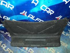 Обшивка крышки багажника Toyota Mark 2 JZX100