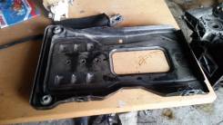 Кожух аккумулятора. Mercedes-Benz W203, W203 Mercedes-Benz C-Class, W203