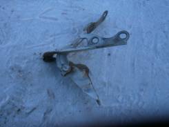Крепление капота. Toyota Corolla, CE107, CE109, AE104G, CE105, AE100G, AE101G, AE104, AE103, AE101, EE108G, EE103, EE101, CE100, EE107, EE105, CE106...