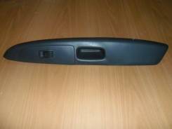 Кнопка стеклоподъемника. Toyota: Ipsum, Yaris, Town Ace Noah, RAV4, Granvia, Matrix, Succeed, Vitz, Lite Ace, T.U.V, Corona, Crown, T100, Regius, Coro...