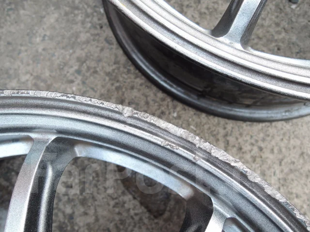 Cosmic ZR-7. 5.5x15", 4x100, ET45 ����