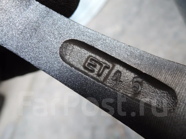 Cosmic ZR-7. 5.5x15", 4x100, ET45 ����