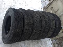 Bridgestone W910. Всесезонные, 2013 год, износ: 5%, 1 шт