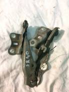 Крепление капота. Toyota Lite Ace Noah, SR40, SR40G, SR50, SR50G Toyota Noah Toyota Town Ace Noah, SR40, SR40G, SR50, SR50G