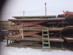 Столы.