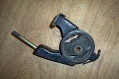 Подушка двигателя. Toyota: bB, Yaris, WiLL Cypha, Vios, Yaris Verso, WiLL Vi, Vitz, Echo Verso, XA, Soluna Vios, Echo, Porte, Funcargo, ist, Platz, Sc...