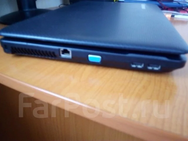 Lenovo G555. 15.6", 2,2����, ��� 2048 ��, ���� 250���, WiFi: 1, ����������� �� 3��. ����