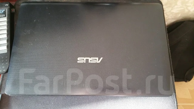 Asus X54C. 15.6", 2,2����, ��� 2048 ��, ���� 320���, WiFi: 1, Bluetooth: 1, ����������� �� 1��. ����