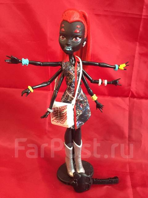 Шьём для кукол Monster High