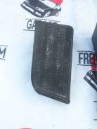 Подставка под ногу. Toyota Mark II, GX100, GX105, GX110, GX115, GX60, GX60G, GX61, GX70, GX70G, GX71, GX81, GX90, JZX100, JZX101, JZX105, JZX110, JZX1...