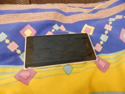 Nokia Lumia 735. �/�