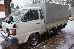 Грузовики.