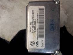Датчик ускорения. Volkswagen: Touareg, Eos, Jetta, Transporter, Touran, Golf Seat Altea, 5P1, 5P5 Skoda Superb, 3T4, 3T5 Skoda Octavia, 1Z3, 1Z5 Audi...