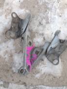 Крепление капота. Toyota Vista, SV35, CV30, SV30, SV32, SV33 Toyota Camry, SV32, SV33, CV30, SV35, SV30