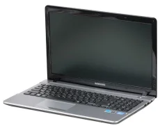 Samsung 300E5E. 15.6", ��� 4 ��, ���� 500���, WiFi, Bluetooth, ����������� �� 4��.