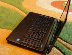Asus K52F. 15.6", ��� 4 ��, ���� 500���, WiFi, Bluetooth, ����������� �� 2��. ����