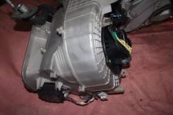 Корпус моторчика печки. Toyota Windom, MCV30 Toyota Camry, MCV30, ACV35, ACV31, ACV30 Двигатели: 1MZFE, 2AZFE, 1AZFE
