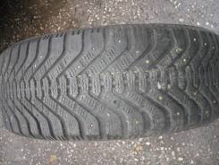 Goodyear UltraGrip 500. Зимние, шипованные, износ: 20%, 4 шт