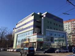 Помещение в Административно-торгового комплексе. 1-й этаж - 15 кв. м. 15 кв. м., улица Русская 9б, р-н Вторая речка. Дом снаружи