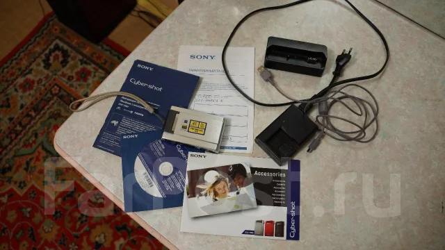 Sony Cyber-shot DSC-T500. 10 - 14.9 ��, ���: 10� ����