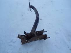 Педаль сцепления. Subaru Legacy, BD5, BG5 Subaru Forester, SF5, SG5, SG9 Subaru Impreza, GGB, GGA, GC8, GF8, GDB, GDA Двигатели: EJ20H, EJ20R, EJ205...