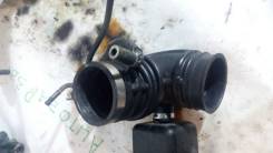 Патрубок воздухозаборника. Suzuki Grand Vitara Suzuki SX4 Suzuki Escudo, TD94W, TD54W, TA74W Двигатель J20A