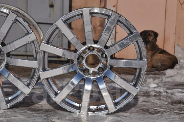 URAS. 9.0x18", 5x114.3, ET38, �� 70���. ����