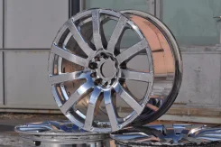 URAS. 9.0x18", 5x114.3, ET38, �� 70���. ����
