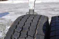 Goodyear Ice Navi. Всесезонные, 2014 год, без износа, 4 шт