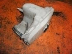 Бачок стеклоомывателя. Toyota: Corolla, Sprinter Marino, Sprinter, Corolla Levin, Sprinter Carib, Sprinter Trueno, Corolla Ceres, Corolla Spacio Двига...