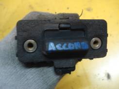 Кнопка открывания багажника. Honda Accord, CBA-CL7, DBA-CL7, ABA-CL7, LA-CL8, ABA-CL8, LA-CL9, UA-CL7, ABA-CL9, LA-CL7 Двигатели: K24A3, K20A6, N22A1...