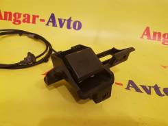 Ручка открывания капота. Mazda Demio, DY5W Двигатель ZYVE