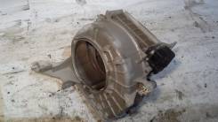Корпус моторчика печки. Mitsubishi Eterna, E57A, E52A, E64A, E77A, E72A, E54A, E53A, E74A, E84A Mitsubishi Emeraude, E57A, E84A, E74A, E52A, E72A, E54...