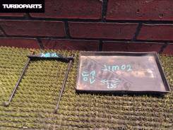 Крепление аккумулятора. Suzuki Jimny, JB33W, JB43W Suzuki Jimny Wide, JB33W, JB43W Двигатели: G13B, M13A