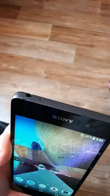Sony Xperia E5. �/� ����