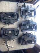 Суппорт тормозной. Audi: A6 allroad quattro, A8, A4, S6, Quattro, A6, S8, S4 Двигатели: AKE, APB, ARE, ASB, AUK, BAS, BAU, BCZ, BEL, BES, BNG, BPP, BS...