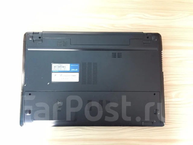 Asus X55A. 15.6", 2,3����, ��� 2048 ��, ���� 320���, WiFi: 1, Bluetooth: 1 ����