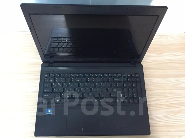 Asus X55A. 15.6", 2,3����, ��� 2048 ��, ���� 320���, WiFi: 1, Bluetooth: 1 ����