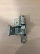 Крепление боковой двери. Ford Galaxy, CA1 Ford Mondeo, CA2 Ford S-MAX, CA1