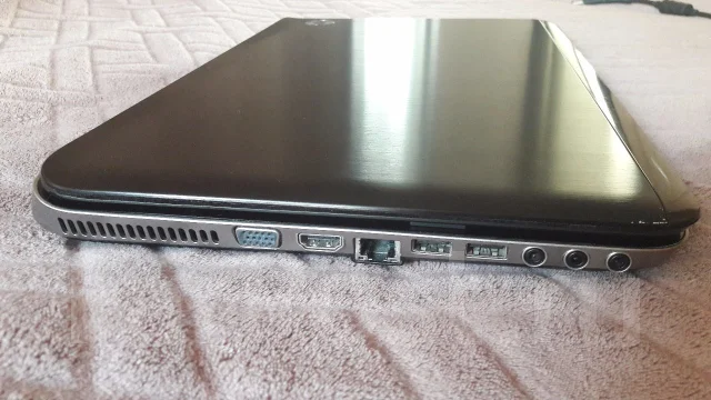 HP Pavilion dv6-6077er. 15.6", 2����, ��� 8 ��, ���� 750���, WiFi: 1, Bluetooth: 1, ����������� �� 1��. ����