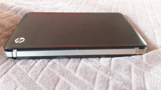 HP Pavilion dv6-6077er. 15.6", 2����, ��� 8 ��, ���� 750���, WiFi: 1, Bluetooth: 1, ����������� �� 1��. ����