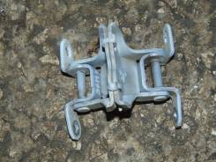 Крепление боковой двери. Toyota Gaia, SXM10, CXM10, SXM10G, SXM15G, SXM15, CXM10G Двигатели: 3CTE, 3SFE