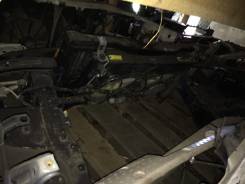 Рамка радиатора. Toyota Isis, ANM10, ZGM10W, ZGM10G, ZGM10, ZNM10G, ZNM10W, ANM10G, ANM10W, ZNM10