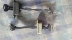 Ограничитель двери. Infiniti FX45 Nissan Infiniti FX45/35