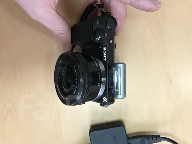 Sony Alpha NEX-5T Kit. 15 - 19.9 �� ����