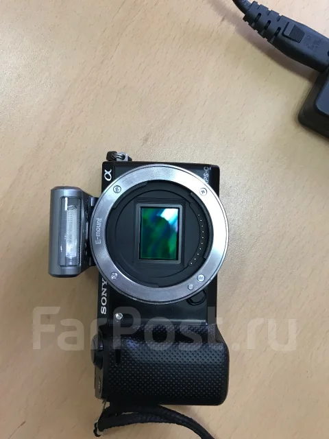 Sony Alpha NEX-5T Kit. 15 - 19.9 �� ����