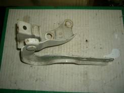 Крепление капота. Mazda Demio, DW3W Двигатель B3E