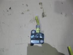 Датчик airbag. Subaru Legacy, BHE, BEE, BH5, BE5, BH9, BE9 Двигатели: EJ206, EJ208, EJ254, EJ201, EJ202, EZ30D, EJ204, EZ30, EJ20, EJ25