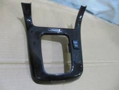 Консоль центральная. Subaru Legacy Lancaster, BHE, BH9 Subaru Legacy, BHE, BEE, BE5, BH9, BE9 Двигатели: EJ25, EZ30, EJ206, EJ208, EJ254, EJ202, EZ30D...